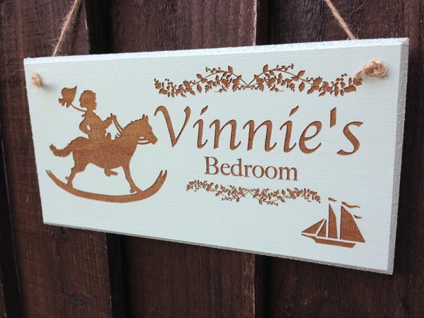 perosnlaised bedroom door sign for boys 01