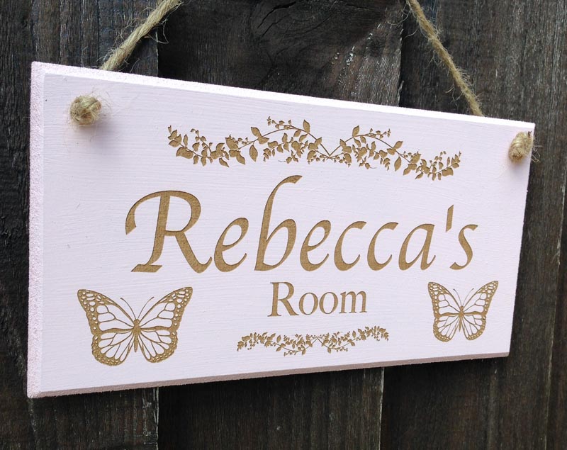 personalised bedroom door sign in pink 3